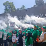 Entregan organizaciones a favor del vapeo cerca de 300 estudios científicos a diputados federales