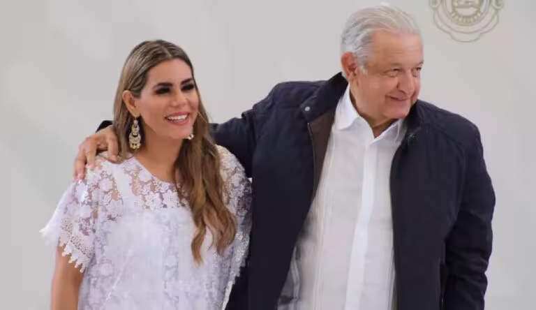 amlo_evelyn_salgado