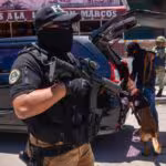 Autoridades policiacas, militares y de tránsito desplegaron dos operativos en el boulevard Chilpancingo-Petaquillas como parte de las acciones para evitar que se sigan registrando hechos de violencia e inseguridad en la zona centro del Guerrero.