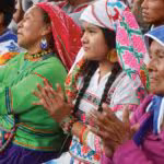 mujeres-indigenas-pueblo-wixarika-participantes-958x576