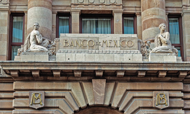 A pesar de la galopante inflación, Banxico guardó las “tijeras” y decidió mantener la tasa de referencia en 11 por ciento