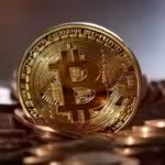 bitcoin-money-decentralized-virtual-coin-currency-1372063-pxhere.com
