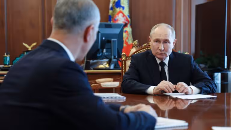 cpi-emite-ordenes-de-arresto-contra-el-jefe-del-estado-mayor-ruso-y-el-exministro-de-defensa-shoigu