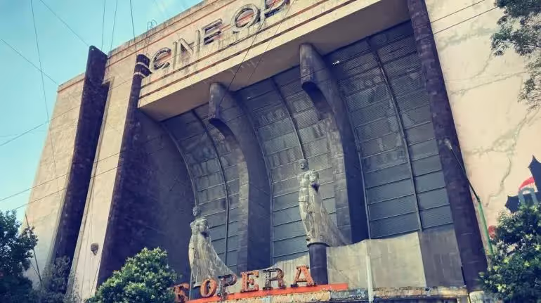 fachada_cine_opera