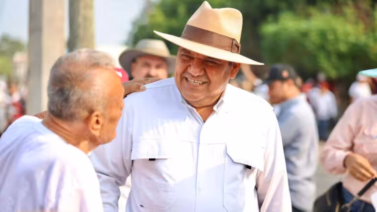 amlo-respalda-a-javier-may-y-asegura-que-va-a-hacer-un-buen-gobierno-en-tabasco