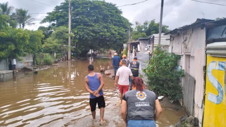 emiten-alerta-en-veracruz-por-crecida-de-rios-tras-intensas-lluvias