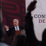 López Obrador "pausa" su relación con embajadas de EE.UU. y Canadá por la reforma judicial