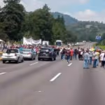 bloqueo_en_la_mexico-puebla_amlo_pide_a_campesinos_no_dejarse_manipular