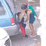 mujer-golpea-a-su-hijo-