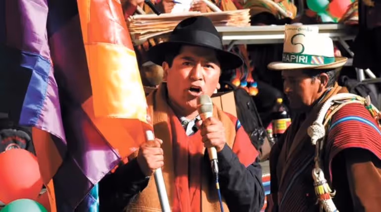 bolivia-bloqueos-ponchos-rojos-renuncia-luis-arce