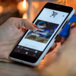 computer-smartphone-hand-screen-person-blur-914018-pxhere.com
