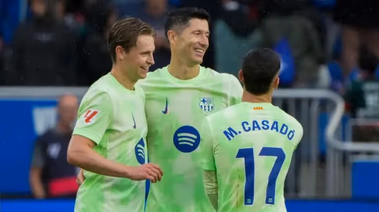lewandowski-triplete-barcelona-alaves