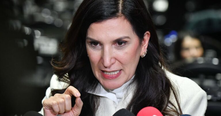 07ee36f582ee43faa7b7b2d297f2d9db