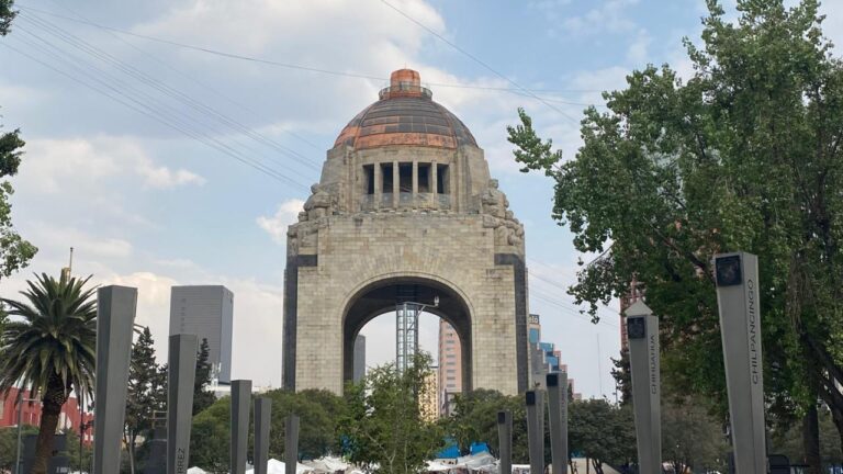 17ab3a6d29ef4d26972b9f9ed27a3835