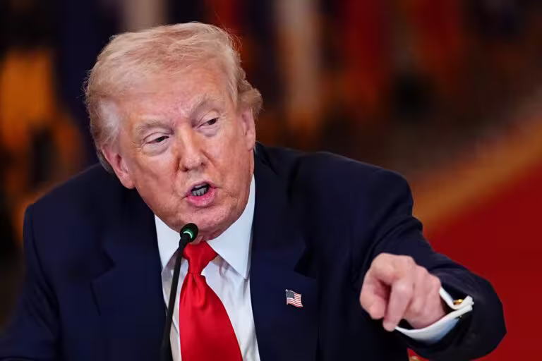 Trump afirma que Irán se ha rendido y promete un ataque "muy duro" contra el país