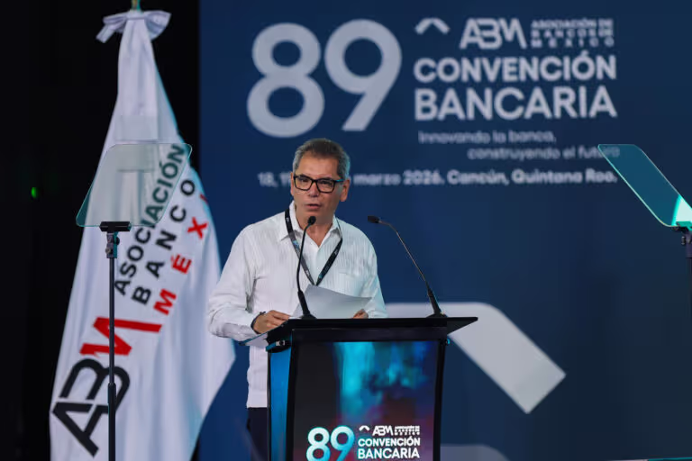 El secretario de Hacienda destaca "estabilidad" de México ante "volatilidad internacional"