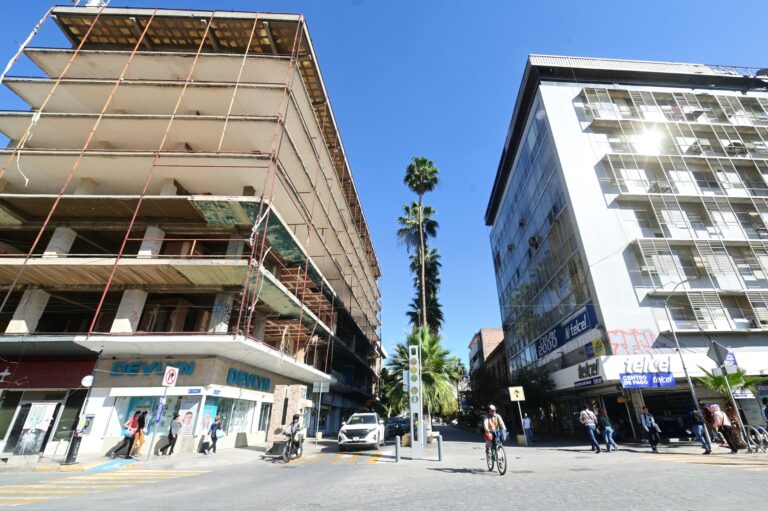 d22f0eba0af94574975501828ed540de