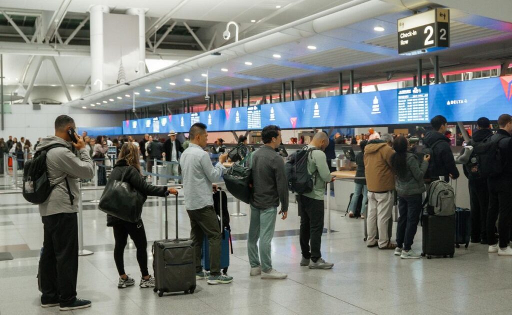 f5727ce652ba44458d82bf45250749d6