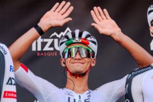 876fab98b940478a9eb76297c3c2e8dd