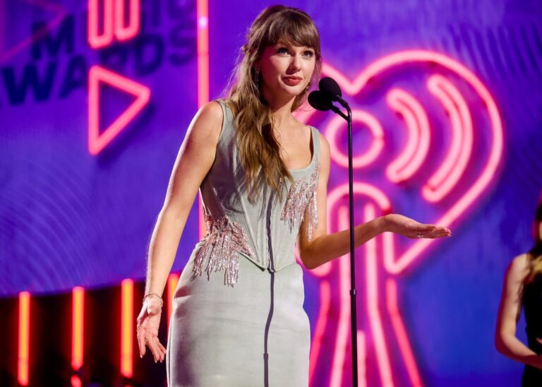 8badb8e84724463aabc81f7d85968ff7