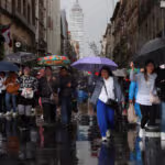 Las fuertes lluvias activan la alerta roja en la Ciudad de México y provocan inundaciones